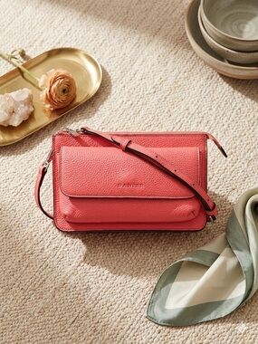NWT Danier Leather Convertible Wallet Crossbody Emmelie Bag - Coral